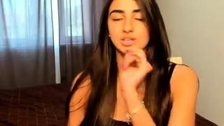 Amateur Webcam Teen Masturbates And Teases