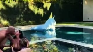 Two legend MILF pornstar share a lucky man and get creampie